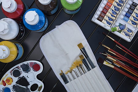 flatlay photography of art set thumbnail