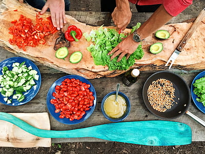 person chopping vegetables thumbnail