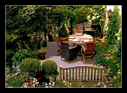 patio table framed photo thumbnail