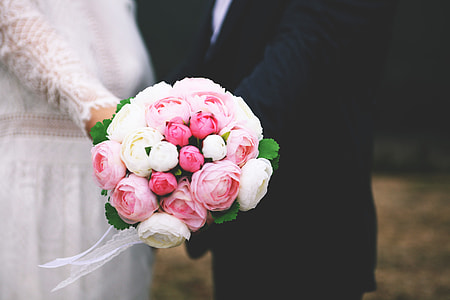 Wedding flowers bouquet thumbnail