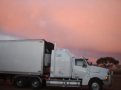 white freight truck thumbnail