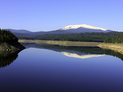 Lake Oaşa, Şureanu Mountains in Romania thumbnail