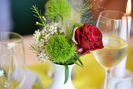 red flowers thumbnail