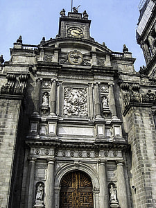 Main portal with view of clock at the Mexico City Cathedral thumbnail