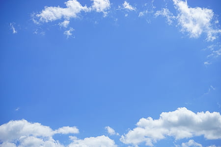 low angle of mid-cloudy thumbnail