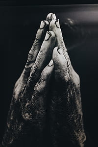 praying hands thumbnail