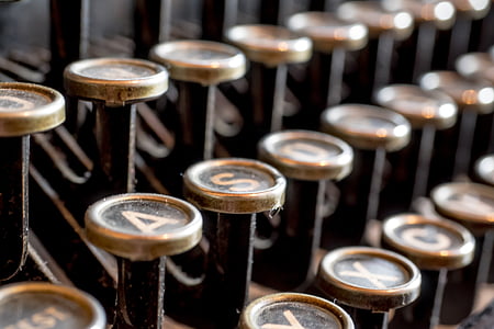 vintage black typewriter thumbnail