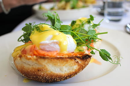 bread with herb thumbnail