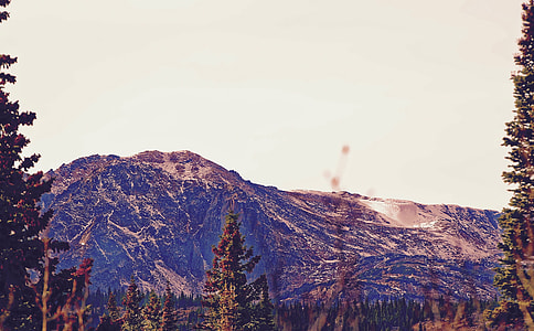 mountain during daytime thumbnail