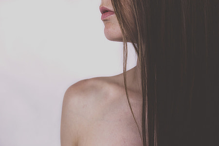 naked top woman with black hair thumbnail