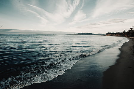 Shoreline Under Blue Sky thumbnail