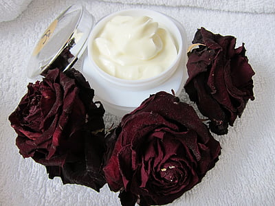 three rose roses thumbnail