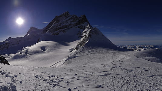 snow covered mountain thumbnail