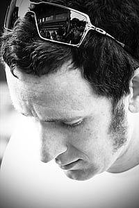 grayscale photo of man's face thumbnail