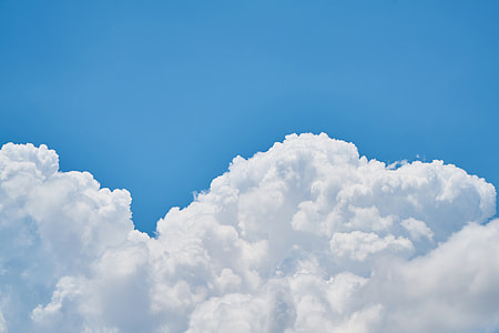 photograph of cumulus clouds thumbnail