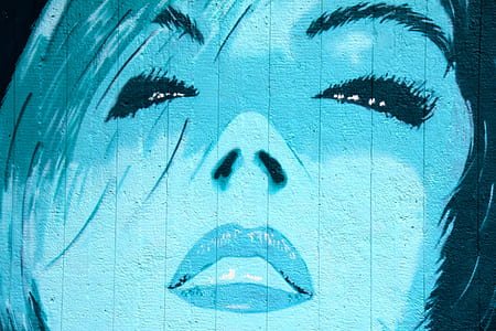 woman painting thumbnail