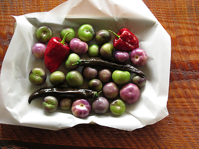 tomato and bellpepper on white tray thumbnail