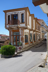 Old era furriers in Kastoria, Greece thumbnail