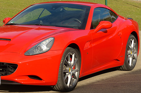 photo of red coupe thumbnail