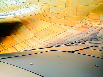 Unique Metal Panel Structure Photo thumbnail