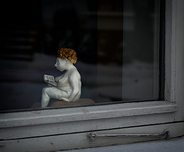 woman reading book illustration thumbnail