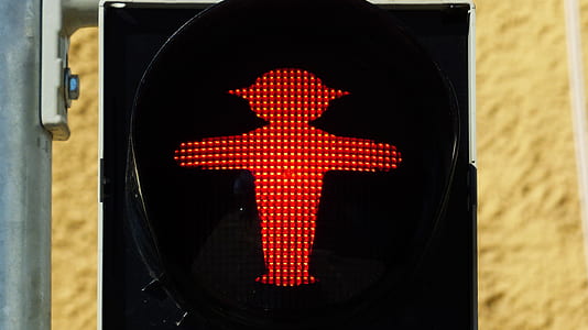 red traffic light thumbnail