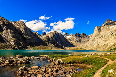 landscape photography of mountain thumbnail
