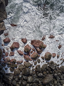 rocks on ocean thumbnail