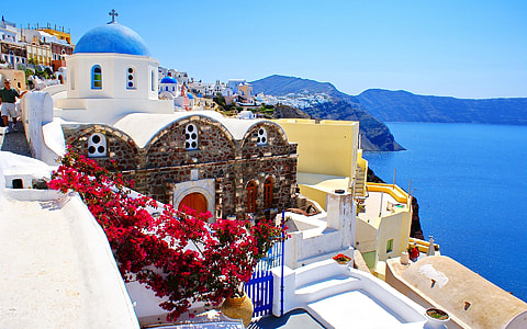 landscape photography of Santorini, Greece thumbnail