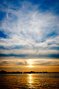 Sunset over the Horizon thumbnail