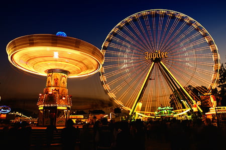 ferris wheel at night-time thumbnail