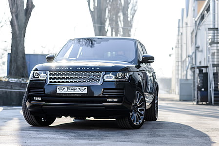 closeup photo of black Range Rover thumbnail