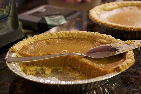 baked tart on table thumbnail