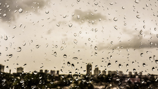 photo of droplets of water thumbnail