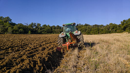 green farm tractor thumbnail