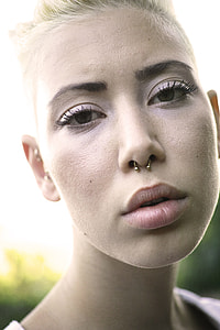 woman with nose ring thumbnail