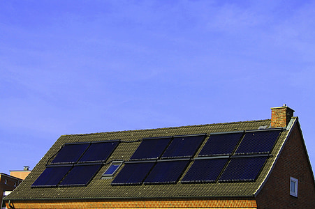house roofs with solar panels thumbnail