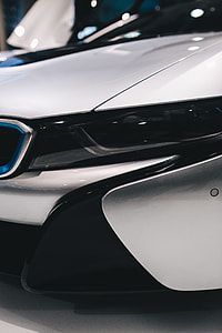 Silver BMW i8 thumbnail