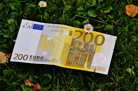 200 banknote thumbnail