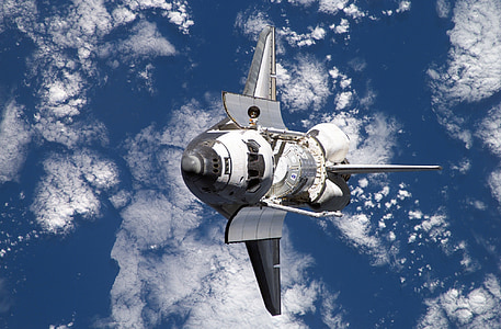 birds eye photography of space shuttle thumbnail