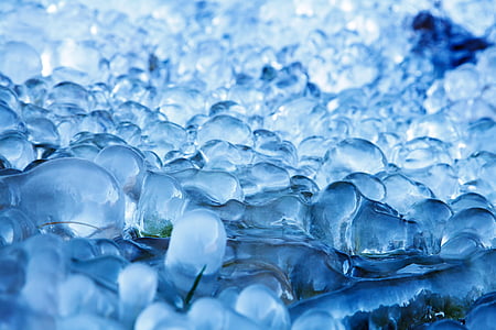 ice cubes photo thumbnail