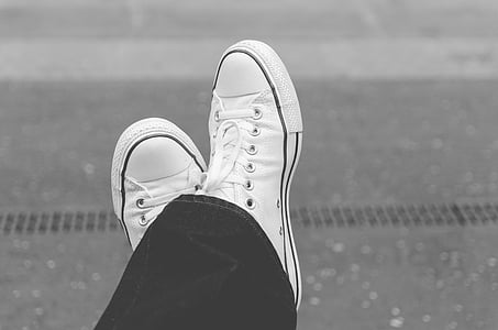 man in black pants and white sneakers thumbnail