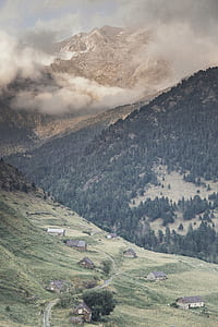 smokes coming out from mountain thumbnail
