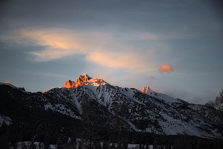 snowy mountain thumbnail