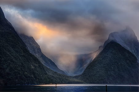 photo of mountain at noontime thumbnail