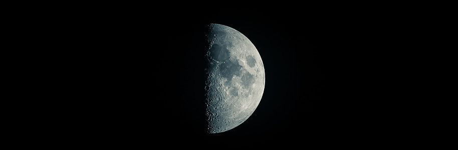 half moon illustration thumbnail