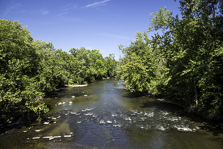 Looking downstream on the Cayuhoga River, Ohio thumbnail