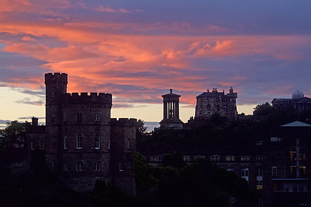 silhouette of buildings at golden hour thumbnail