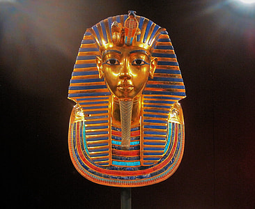 Replica Of King Tutankhamun'S Mask thumbnail