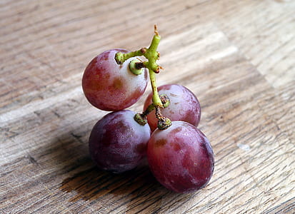selective focus photography of red grapes thumbnail